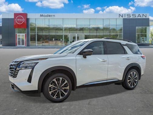 Everest White P 2026 Nissan Pathfinder Platinum
