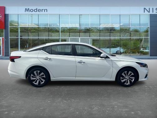 2022 Nissan Altima 2.5 S