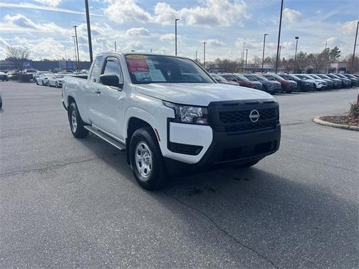 2025 Nissan Frontier S