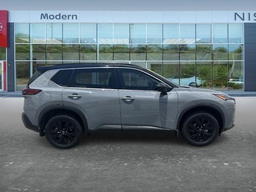 2 Tone Gray / Black Roof 2023 Nissan Rogue SV