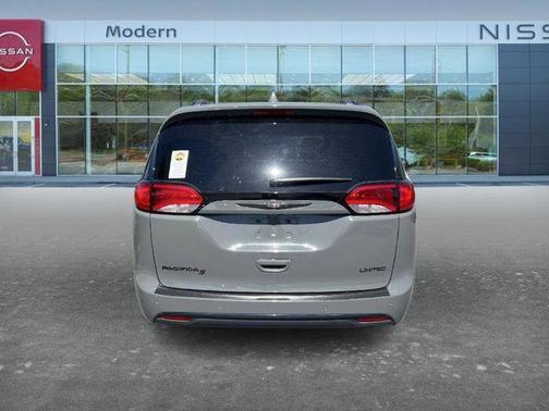 Gray 2020 Chrysler Pacifica Limited
