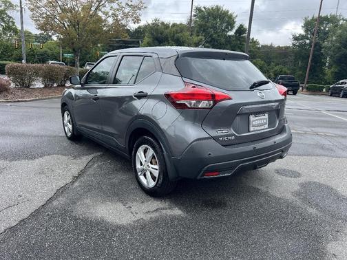 2020 Nissan Kicks S
