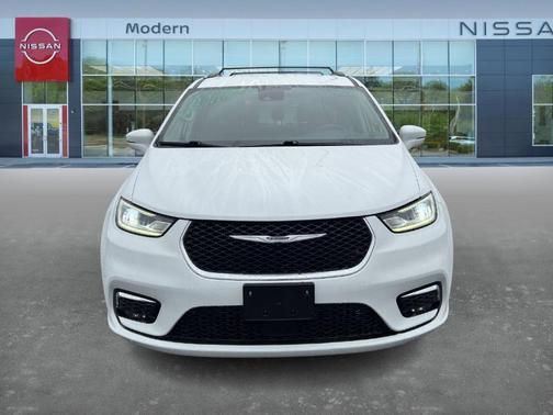 2021 Chrysler Pacifica Touring-L