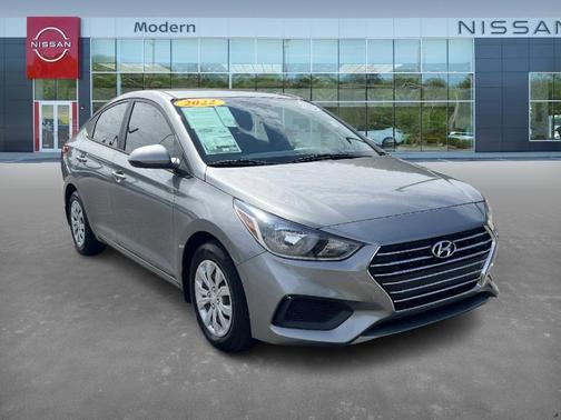 2022 Hyundai Accent SE