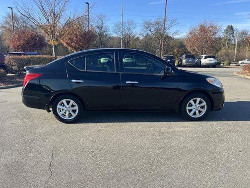 2014 Nissan Versa 1.6 SV