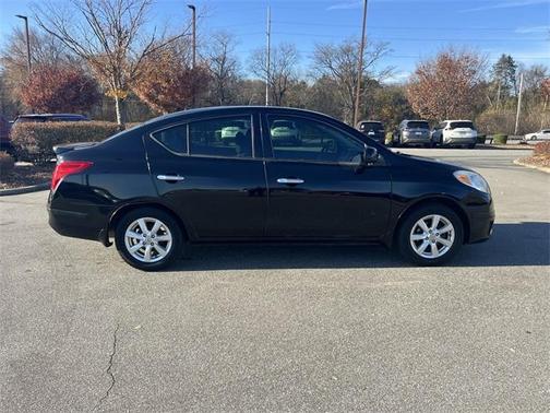 2014 Nissan Versa 1.6 SV