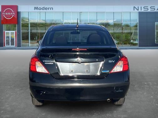 2014 Nissan Versa 1.6 SV