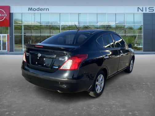 2014 Nissan Versa 1.6 SV