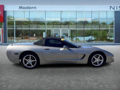 2001 Chevrolet Corvette 