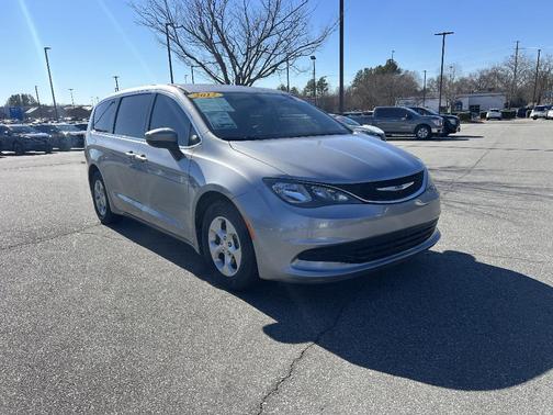 2017 Chrysler Pacifica LX