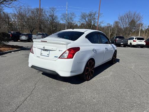 2016 Nissan Versa 1.6 SV