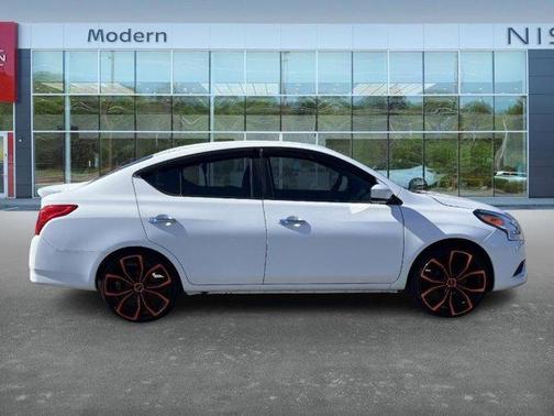 2016 Nissan Versa 1.6 SV