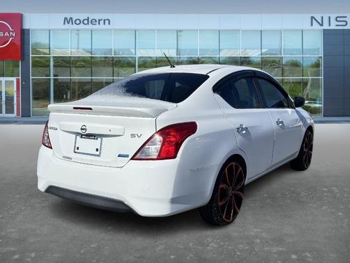 2016 Nissan Versa 1.6 SV