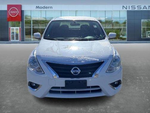 2016 Nissan Versa 1.6 SV
