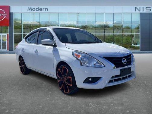 2016 Nissan Versa 1.6 SV