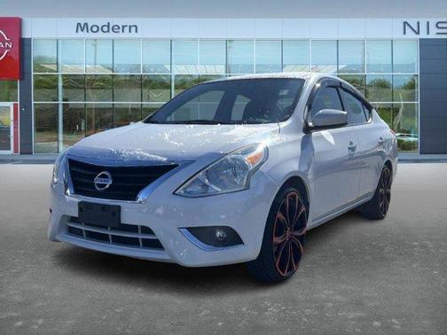 2016 Nissan Versa 1.6 SV