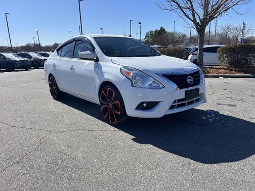 2016 Nissan Versa 1.6 SV