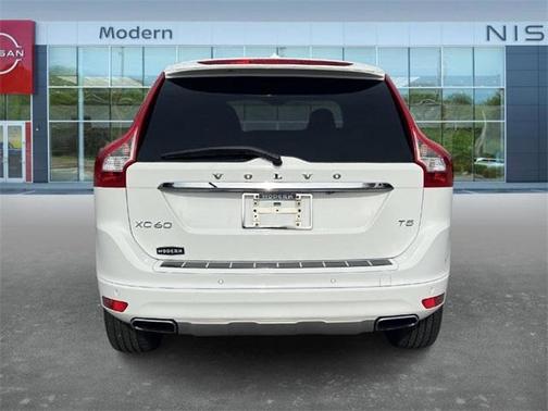 2017 Volvo XC60 T5 Inscription