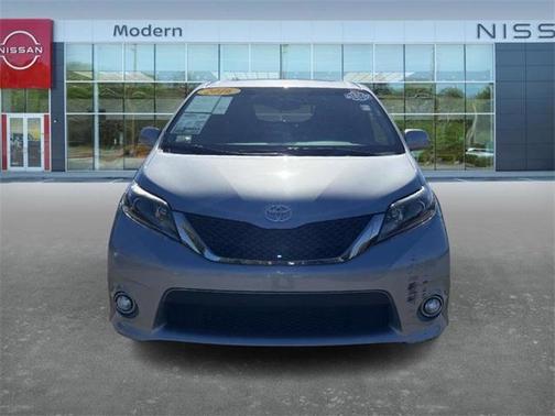 2016 Toyota Sienna SE