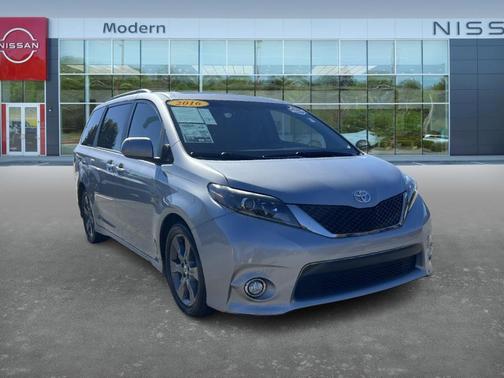 2016 Toyota Sienna SE