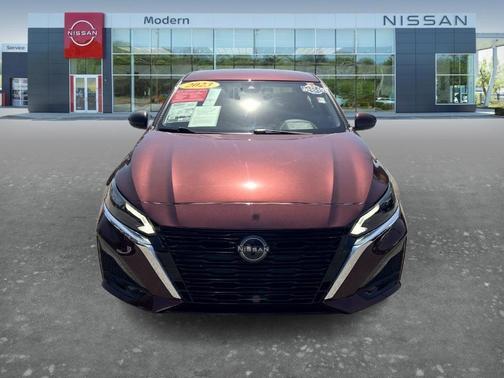 Garnet Pearl 2023 Nissan Altima 2.5 SV