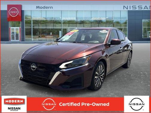 Garnet Pearl 2023 Nissan Altima 2.5 SV