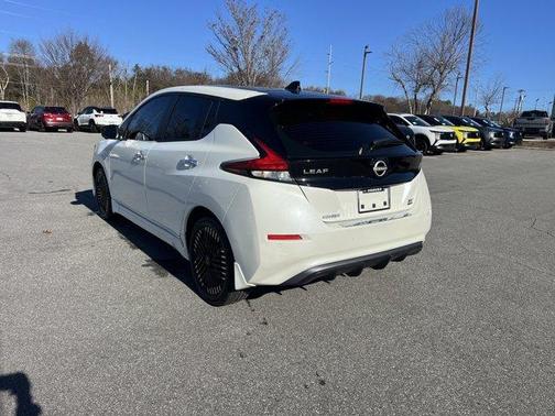 2023 Nissan Leaf SV PLUS