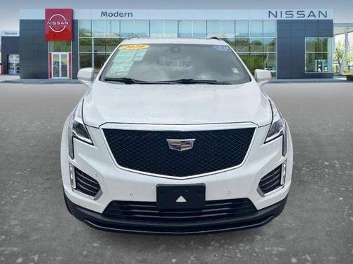 White 2020 Cadillac XT5 Sport