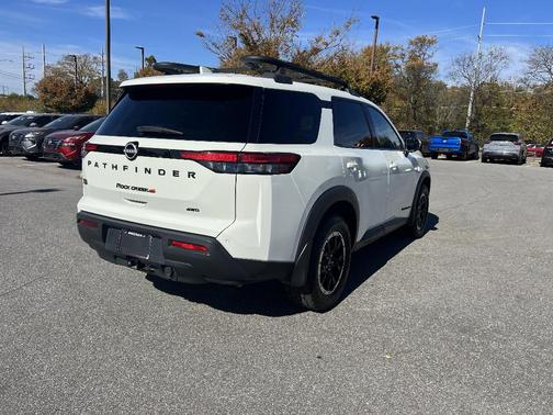 2023 Nissan Pathfinder Rock Creek