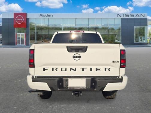 Glacier White 2026 Nissan Frontier SV