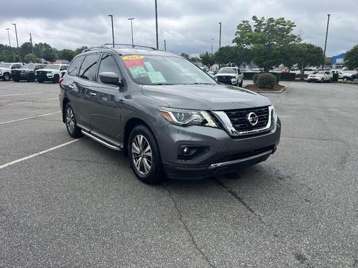 Gun Metallic 2019 Nissan Pathfinder SV