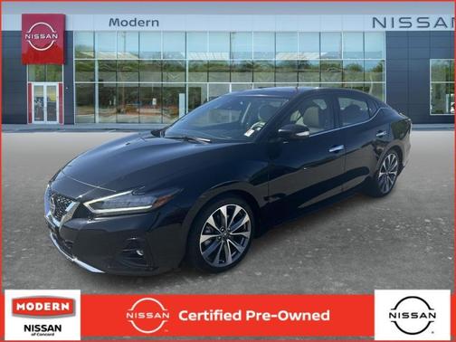 Black 2022 Nissan Maxima Platinum