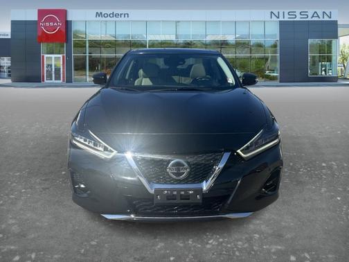 Black 2022 Nissan Maxima Platinum