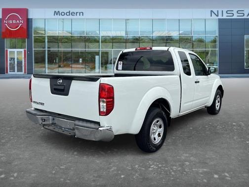 Glacier White 2014 Nissan Frontier S