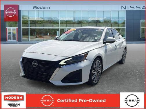White 2023 Nissan Altima 2.5 SL