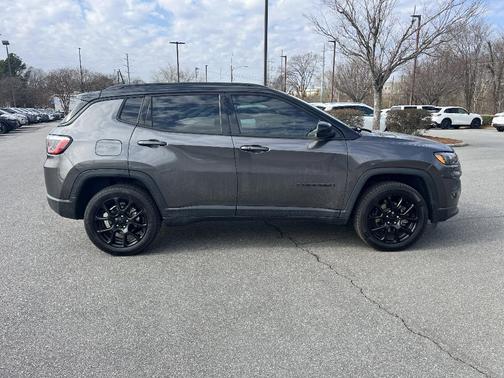 2022 Jeep Compass Altitude