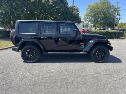 2022 Jeep Wrangler Unlimited 4xe Sahara