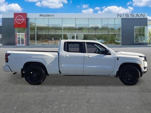Glacier White 2026 Nissan Frontier SV