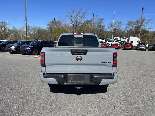 2024 Nissan Frontier PRO-4X