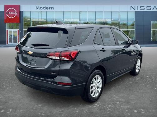 Gray 2022 Chevrolet Equinox LS