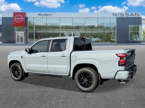 Boulder Gray Metallic 2026 Nissan Frontier SV