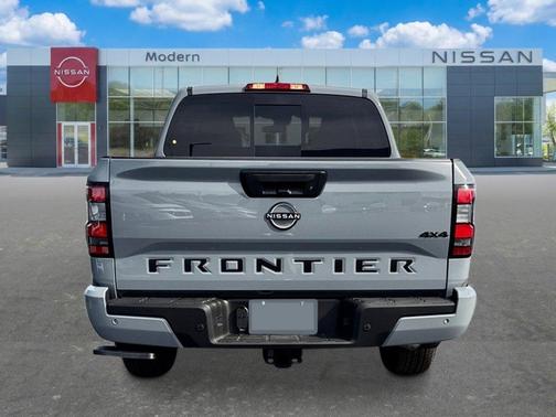 Boulder Gray Metallic 2026 Nissan Frontier SV