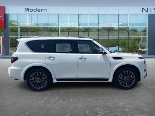 2024 Nissan Armada Platinum