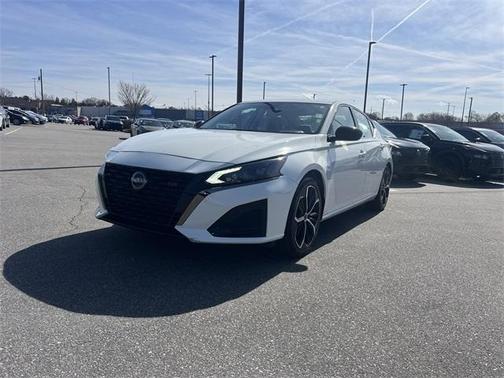 2024 Nissan Altima 2.5 SR