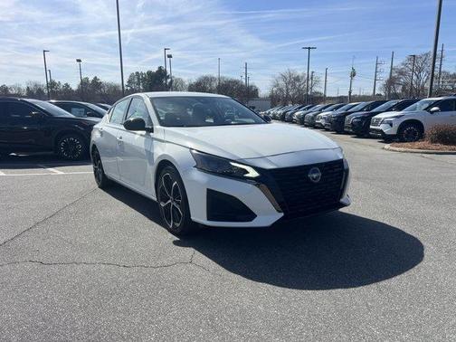 2024 Nissan Altima 2.5 SR