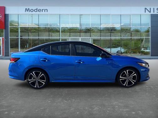 2022 Nissan Sentra SR
