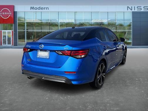 2022 Nissan Sentra SR