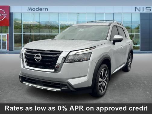 2025 Nissan Pathfinder Platinum