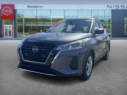 2022 Nissan Kicks S