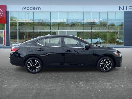 Black 2025 Nissan Sentra SV